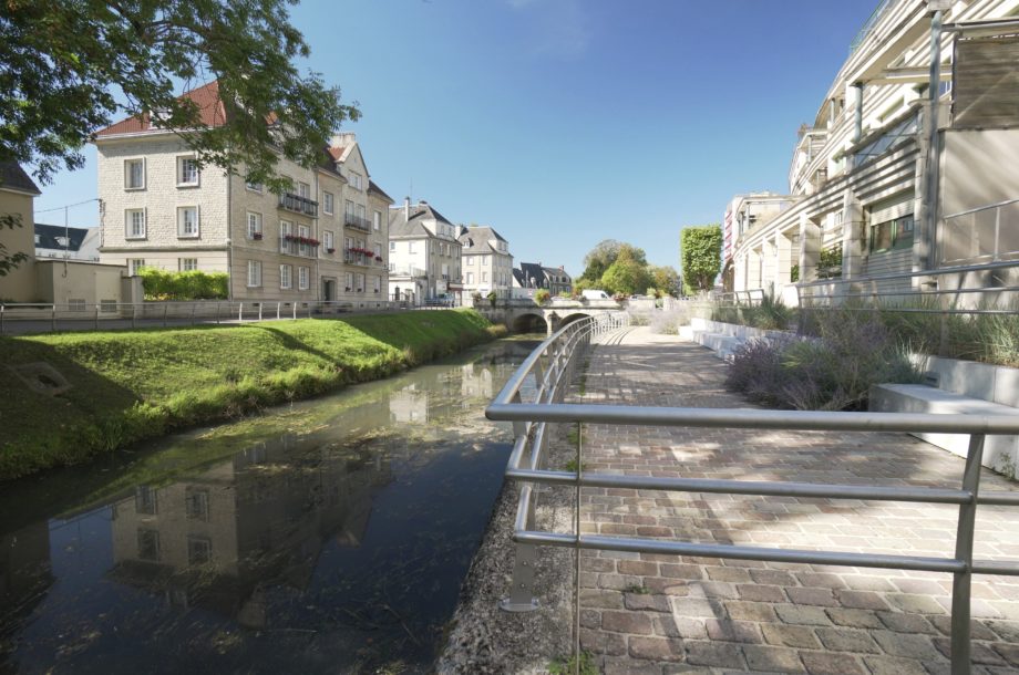 Circuit 10 : Aménagement d’un corridor écologique au cœur d’Argentan : une trame bleue au fil de l’Orne